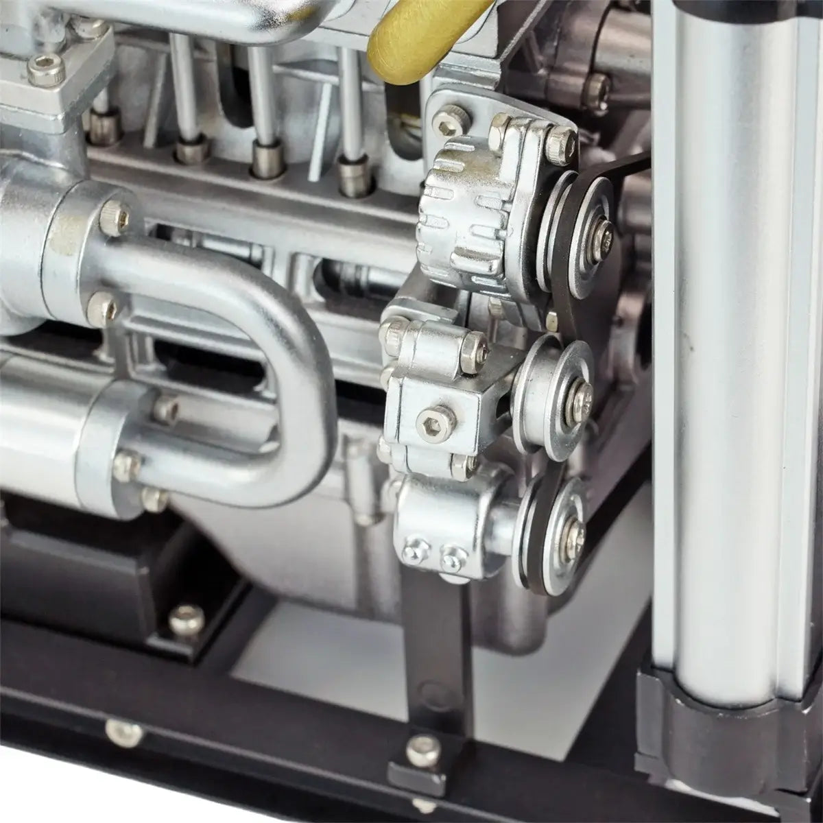 Close-up of fan gear on TECHING L4 (4 cylinder) diesel engine model kit, highlighting visible mechanical components.